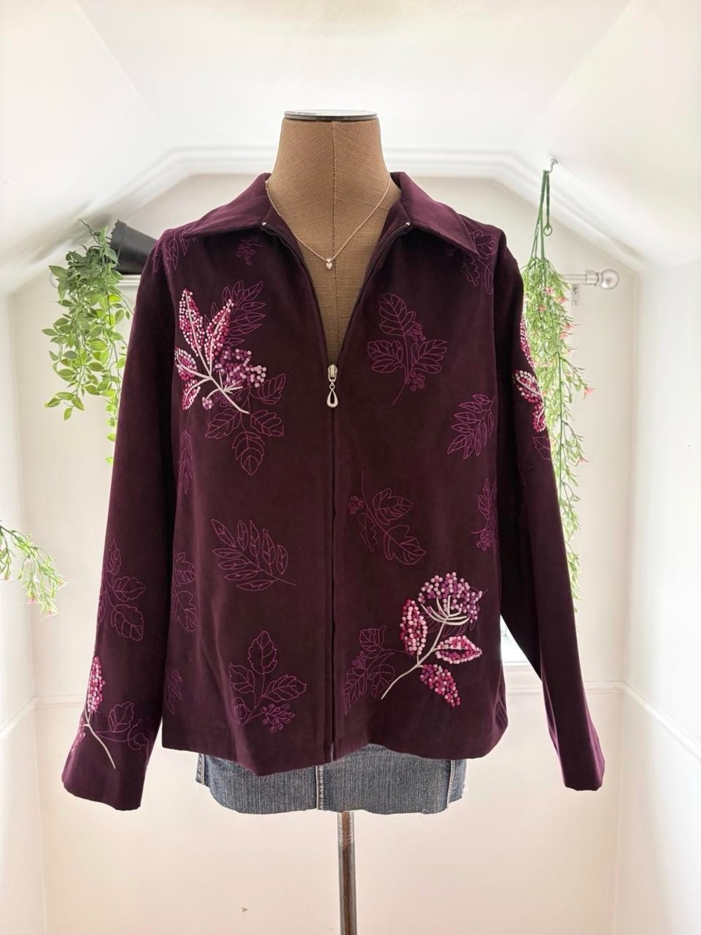Embroidered Plum Zip-Front Women's Jacket - Picture 2 of 6